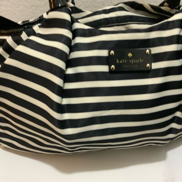 Kate Spade New York Women's Classic Nylon Stevie Striped Diaper Bag Size Large - Picture 5 of 16